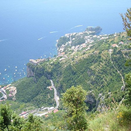 La Casa Dei Fiori - Ospitalita Diffusa Agerola Bagian luar foto